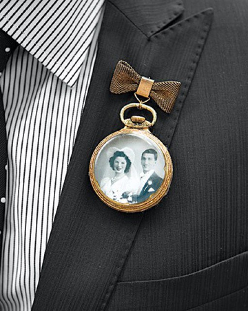 Wedding memorial groom locket