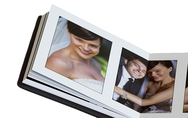 Flush mount wedding album with leather cover