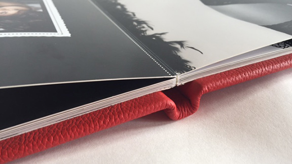 Boudoir photo book with lay flat pages