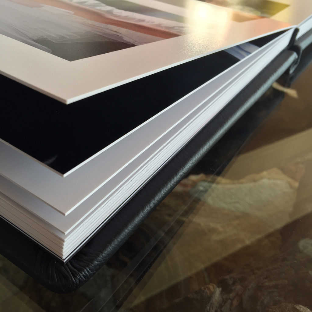Flush mount wedding album with panoramic pages